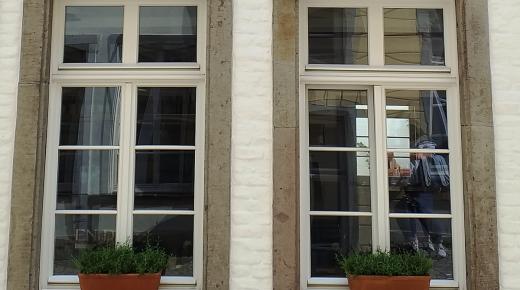 Holz-Fenster in weiß für Altbau